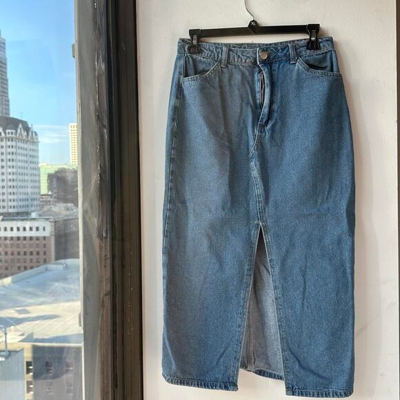 Lulus Dresses & Skirts - Lulus Women's Skirt Size M Blue denim cotton maxi skirt
